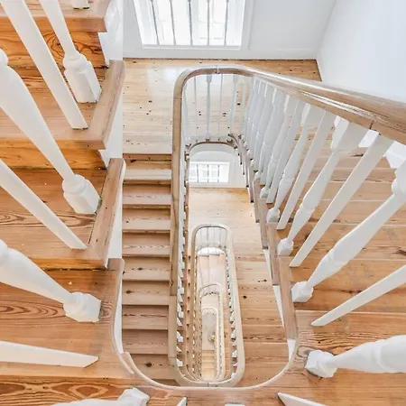 Apartment Made For The Lovers- Urban Charm In Chiado