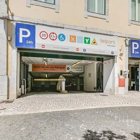 Apartment Made For The Lovers- Urban Charm In Chiado