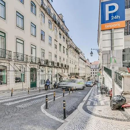 Apartment Made For The Lovers- Urban Charm In Chiado