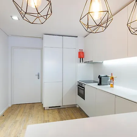 Appartamento Made For The Lovers- Urban Charm In Chiado Lisbona