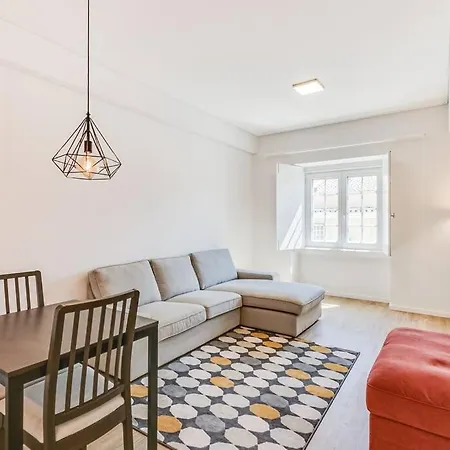 Made For The Lovers- Urban Charm In Chiado Apartment Lisbon