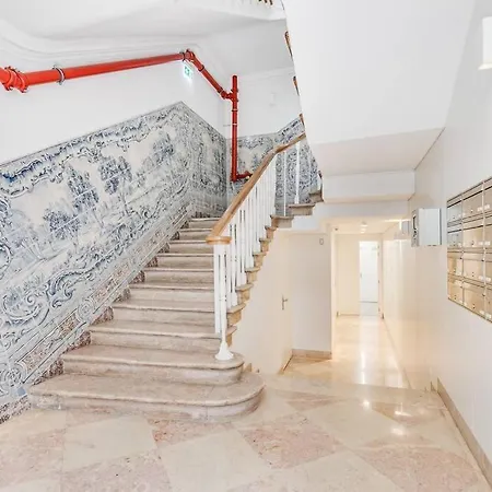 Made For The Lovers- Urban Charm In Chiado Apartment Lisbon