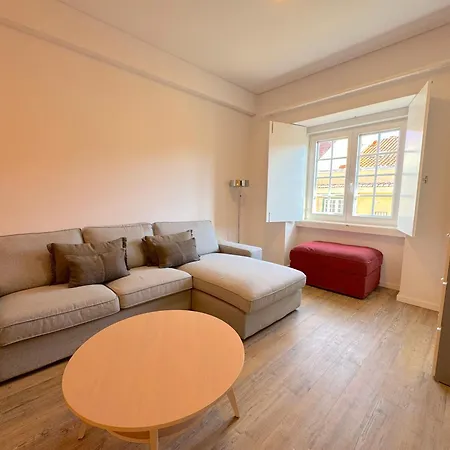Apartment Made For The Lovers- Urban Charm In Chiado