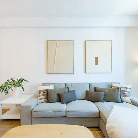 Made For The Lovers- Urban Charm In Chiado Apartment Lisbon