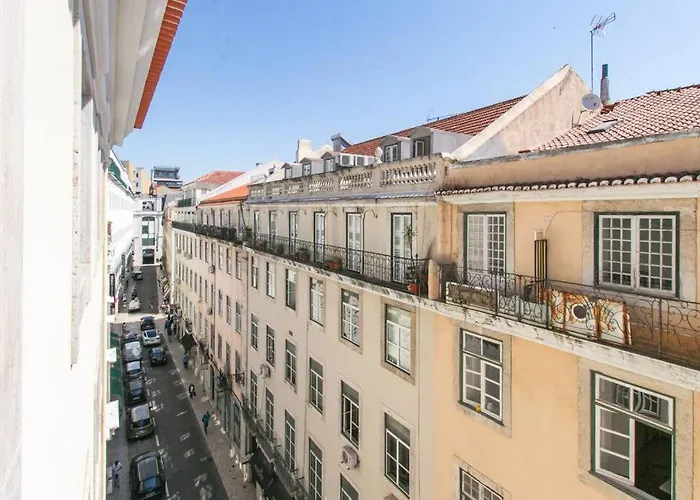 Appartamento Made For The Lovers- Urban Charm In Chiado Lisbona