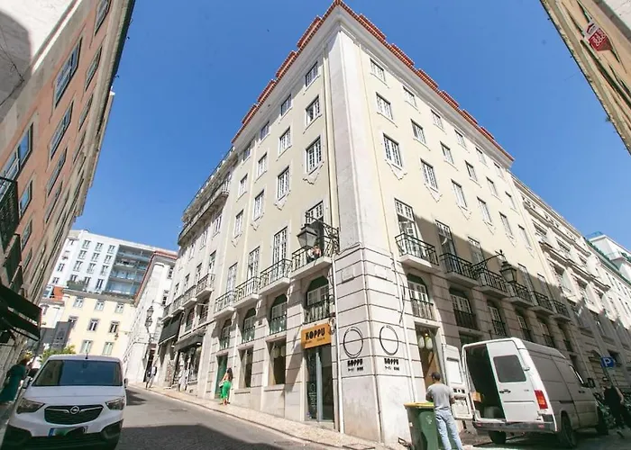 Made For The Lovers- Urban Charm In Chiado Lisboa